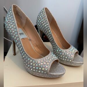 Thalia Sodi Iridescent Silver Peep-Toe Heels